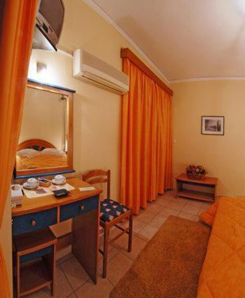Marily Hotel 2*