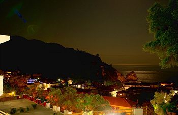 Hotel Agnanti 3*