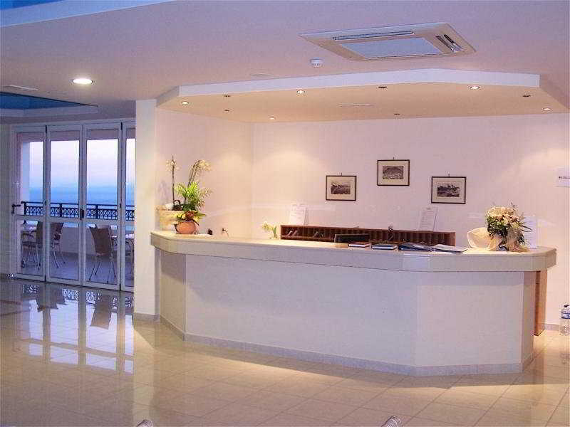 Lindos Nest 4* Pefki (Rhodes)