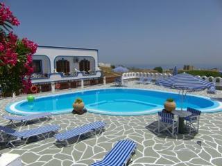 Hotel Agapi Karterados (Santorini)
