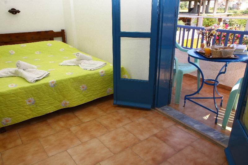 Handakas Hotel