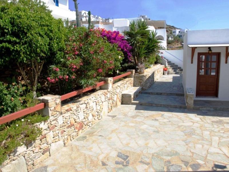 Golden Sun Aparthotel Chora (Ios)