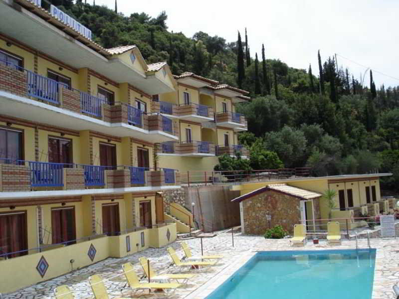 Hotel Politia 3*
