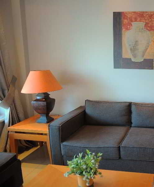 Avra Hotel
