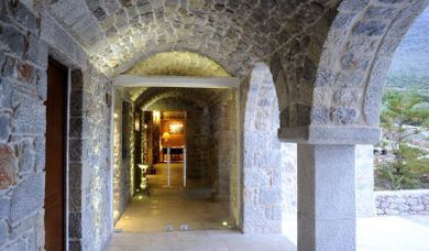Hotel Xemoni Oitilon