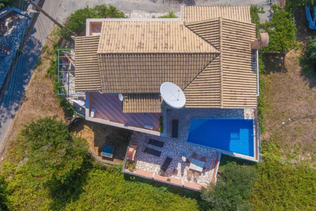 Villa Lavranos House *