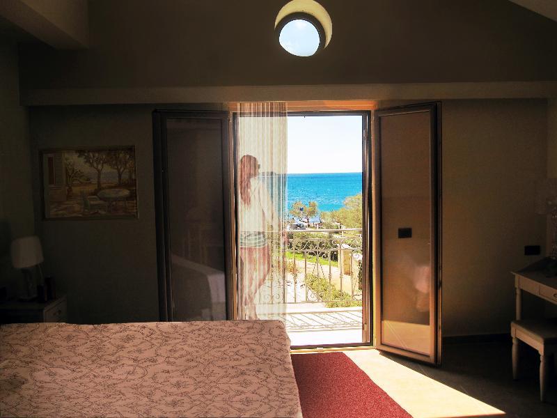 Costa Rossa (adults Only) Xi Beach