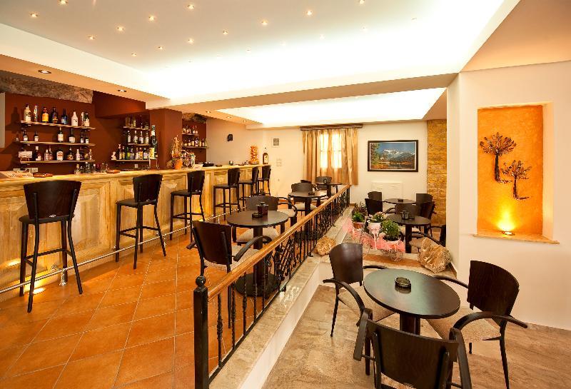 Philoxenia Hotel