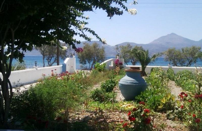 Moustakas Hotel Milos Island