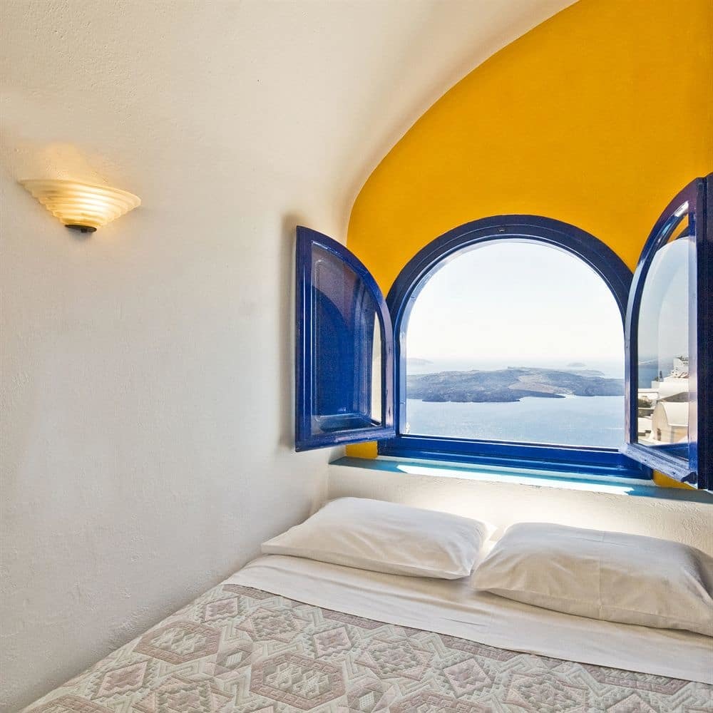 Chic Santorini Hotel