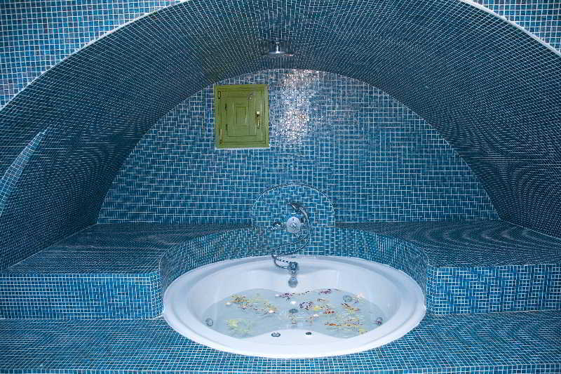 Adamis Majesty Hotel Fira (Santorini)