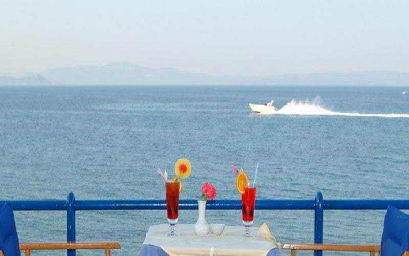 Attica Hotel 3*