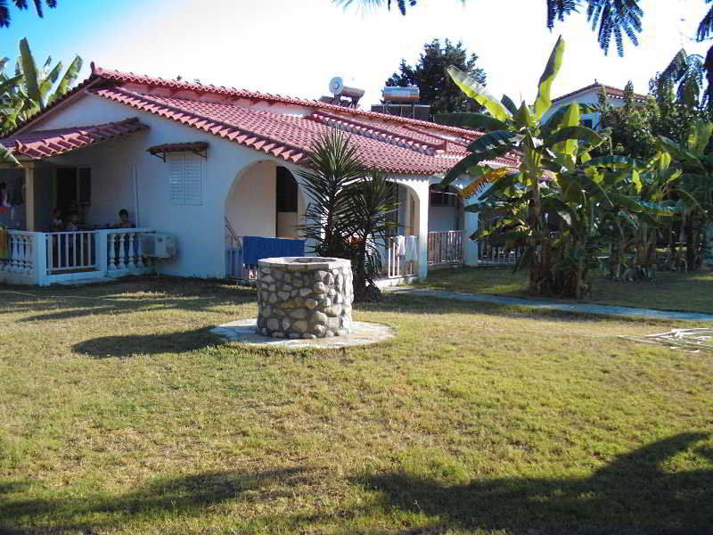 Banana Place 2*