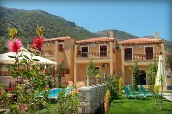 Uphoria Resort Villas 3*