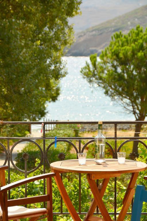 Mealos Apartment Skyros