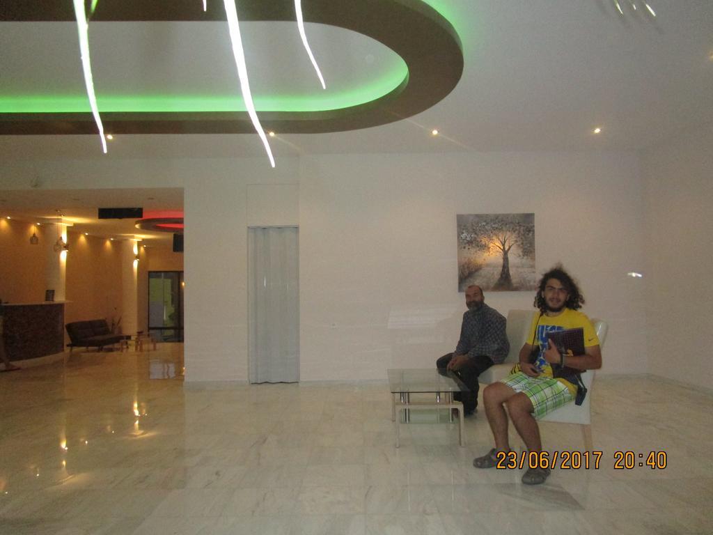 Saint Konstantin Aparthotel 2*