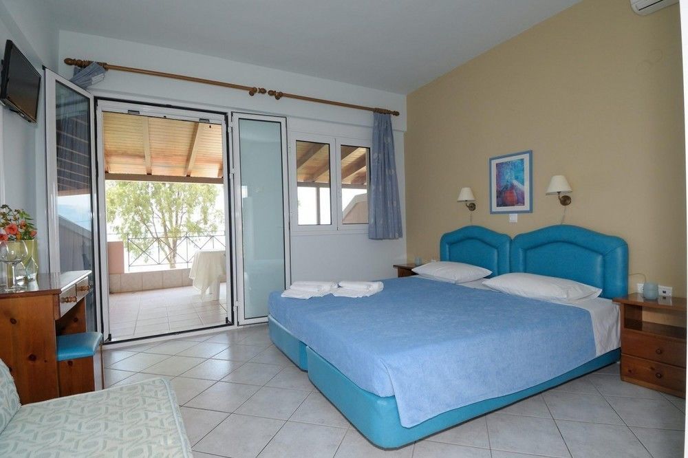 Land Of Gods Aparthotel 2*