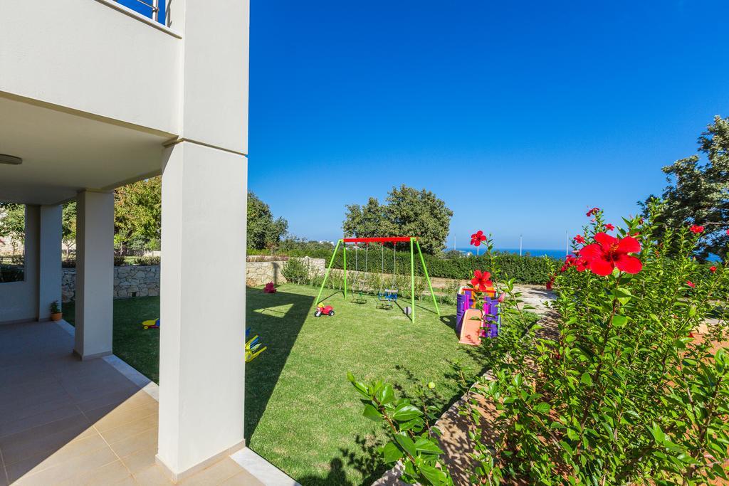 Victoria Villa Gallos