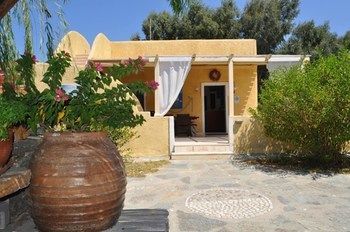Aparthotel Cavo Perlevos Studios 3*