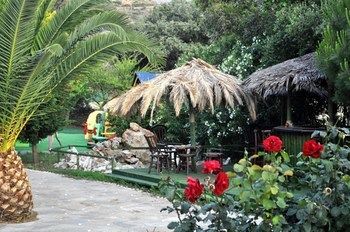 Aparthotel Cavo Perlevos Studios Otzias