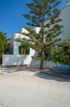 Vrettos Beachfront Apartment Plaka (Naxos)