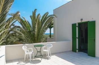 Vrettos Beachfront Apartment Plaka (Naxos)