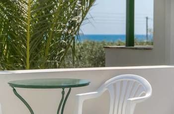 Vrettos Beachfront Plaka (Naxos)