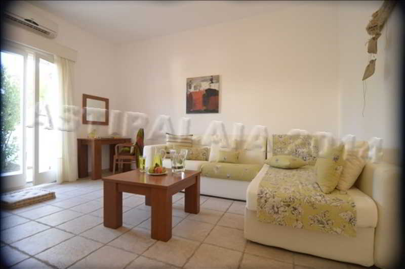 Aparthotel Mouras