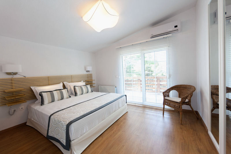 Apartment The White At Sani