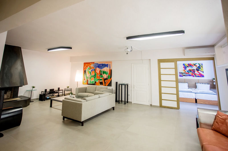 Apartment The White At Sani