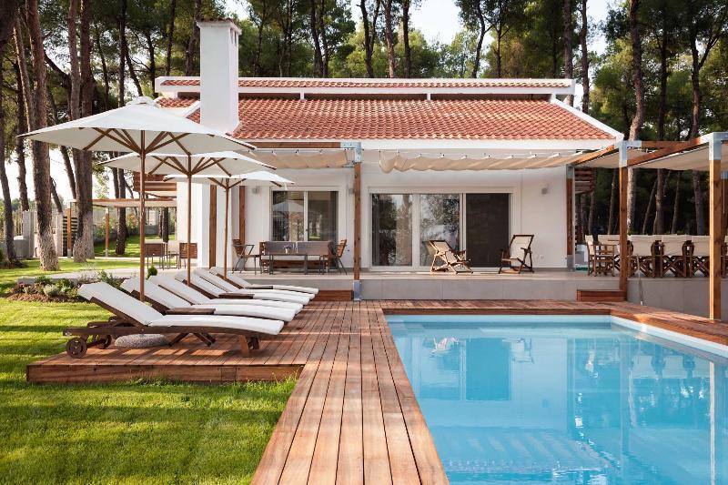 The White At Sani