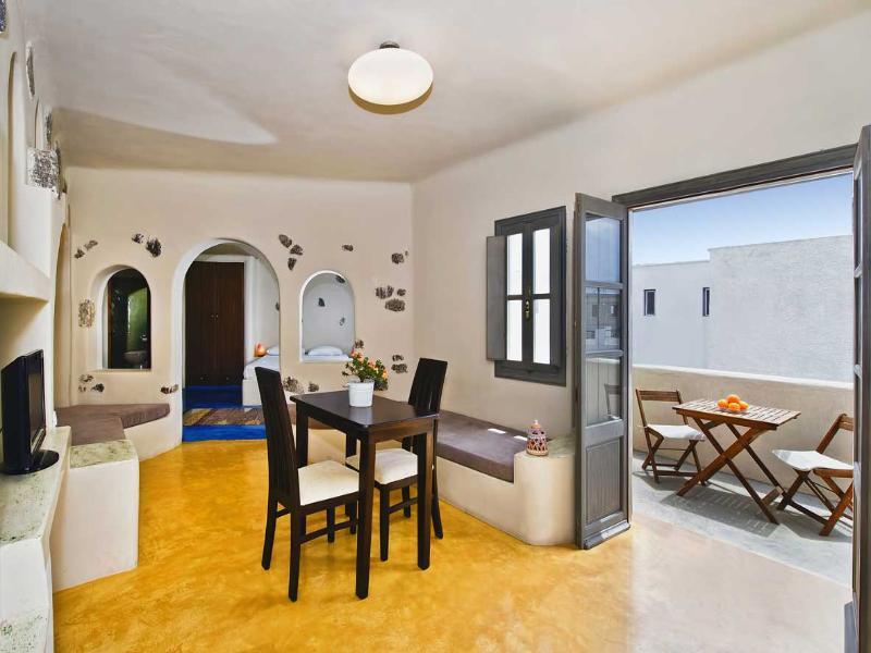 Belair * Perissa (Santorini)