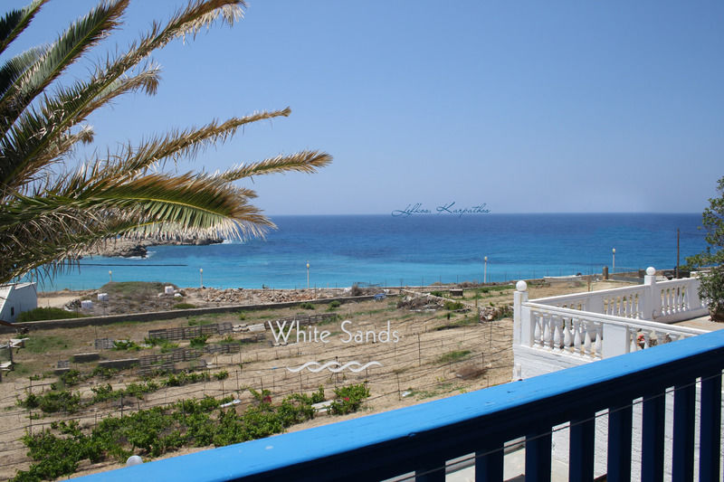White Sands Hotel