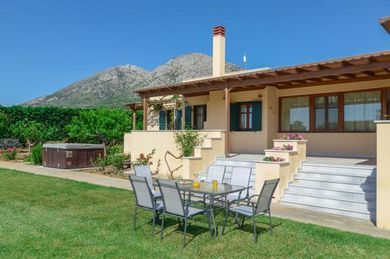 Naxos Apartment *