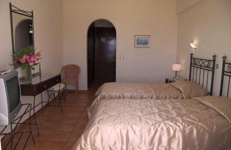 Hotel Island 3*