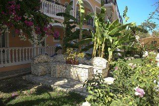 Aparthotel Athina