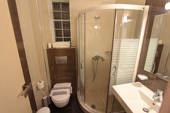 Alarzo Apartment *