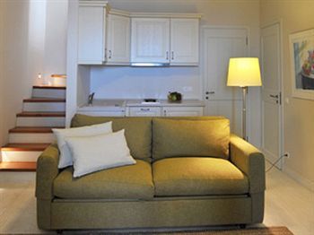 Urania Luxury Villas Villa Pondi