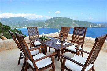 Urania Luxury Villas Pondi