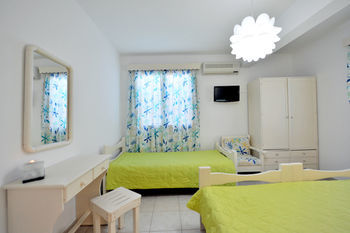 Apartment Tsakanos *