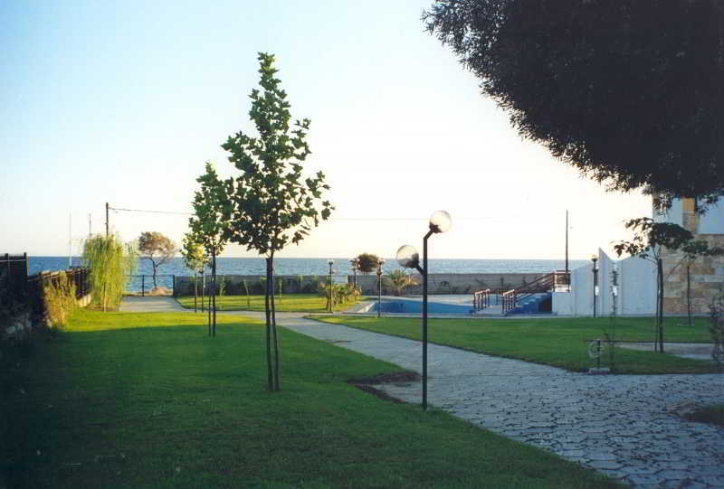 Skion Palace Hotel-bungalows & Boutique