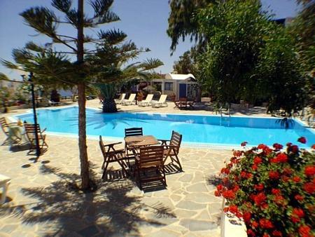 Paradise Akrotiri (Santorini)