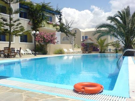 Paradise Aparthotel 3*