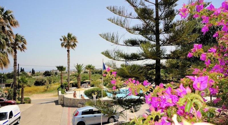 Ampavris Family Aparthotel