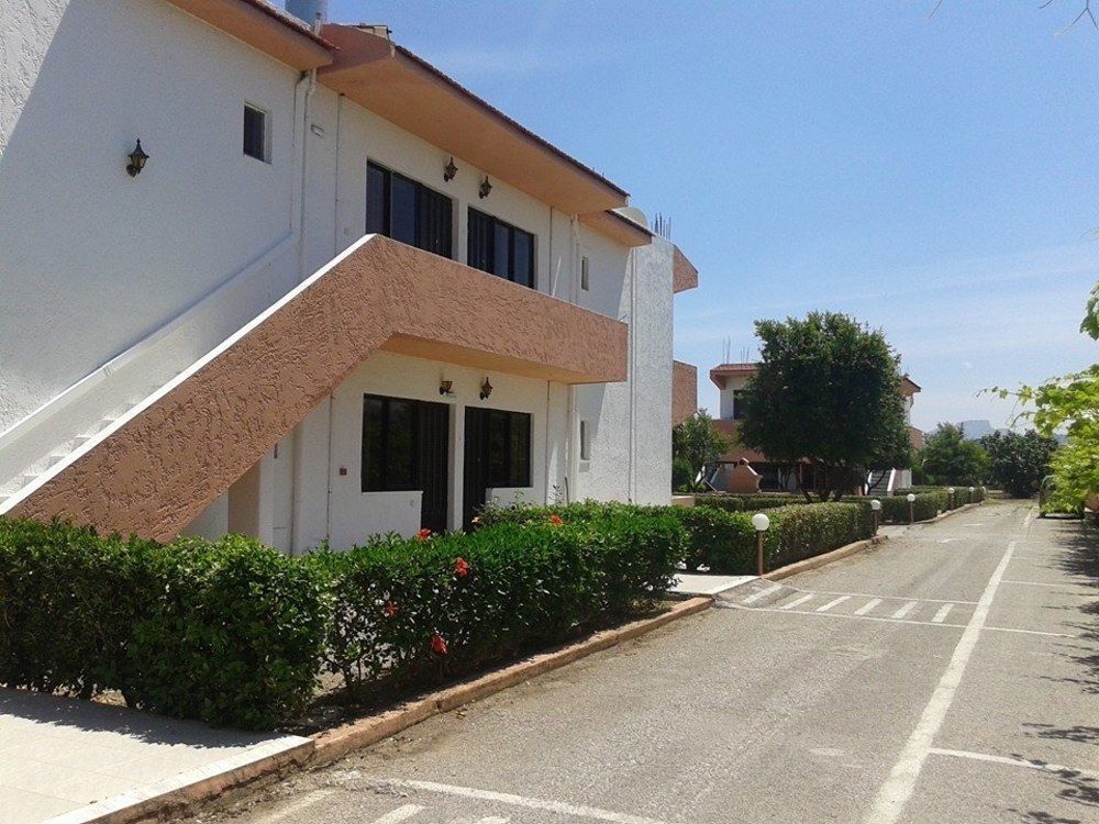 Kyriakos Studios *