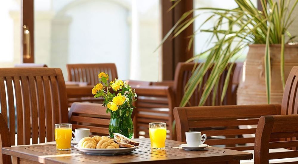 Mitsis La Hotel 4*