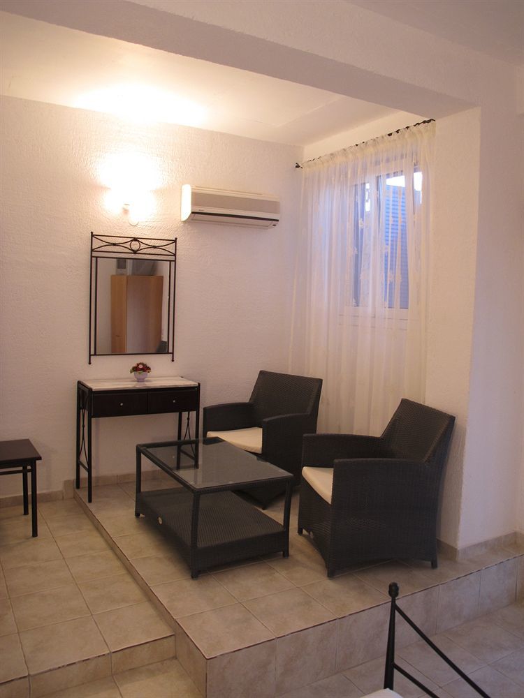 Agnanti Apartment