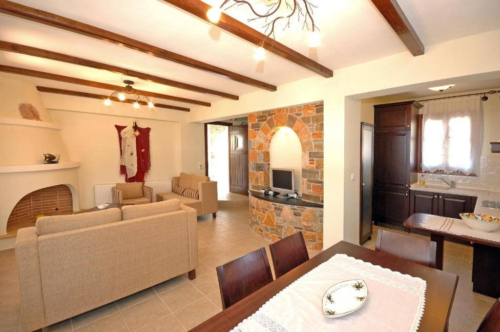 Old Village Villa Alonnisos Town