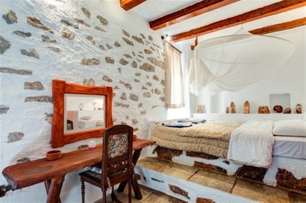 The Traditional Of Crete Plaka (Apokoronas)