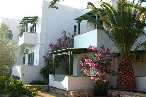 Vrettos Beachfront * Plaka (Naxos)